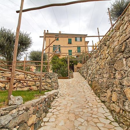 Rivierarent Appartamento Ulivo Finale Ligure Kültér fotó